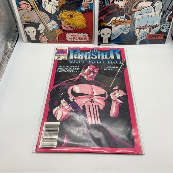 Vintage Marvel Comics 1990s The Punisher Comics 4,9,34 Comic Books-Set of 3 - Picture 3 of 12